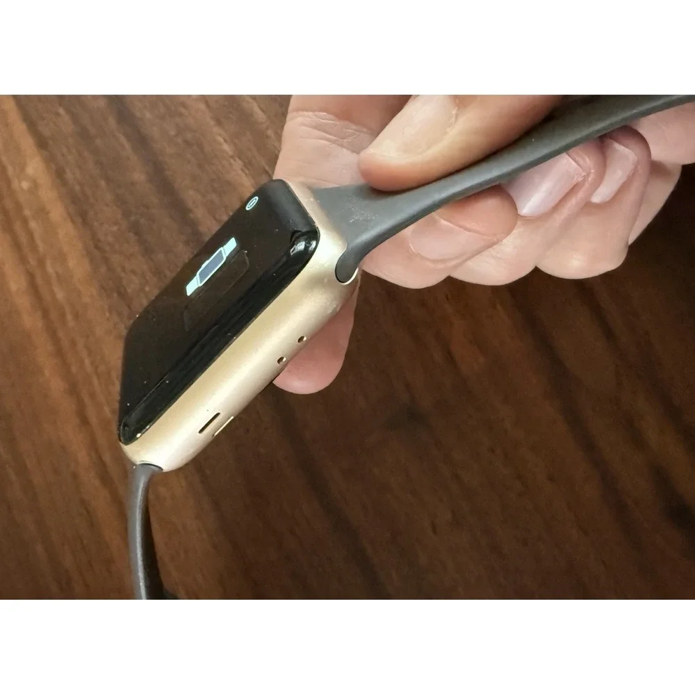 Apple Watch Series‎ 2 42mm Gold Aluminum Case Cocoa Sport Band GPS Ceramic Back